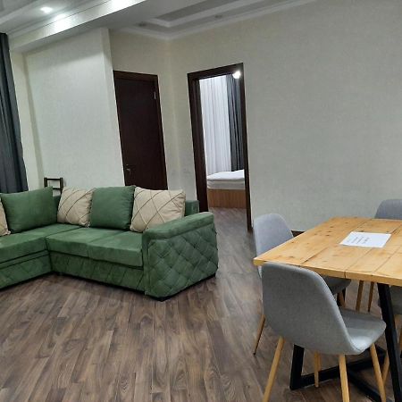 Vazi Aparthotel Тбілісі Екстер'єр фото