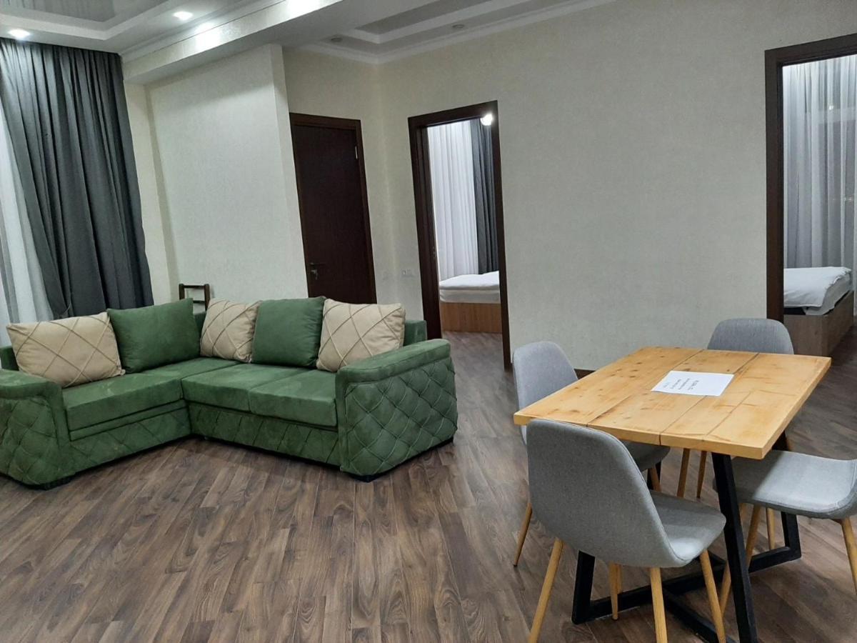 Vazi Aparthotel Тбілісі Екстер'єр фото